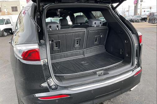 2023 Buick Enclave Essence AWD