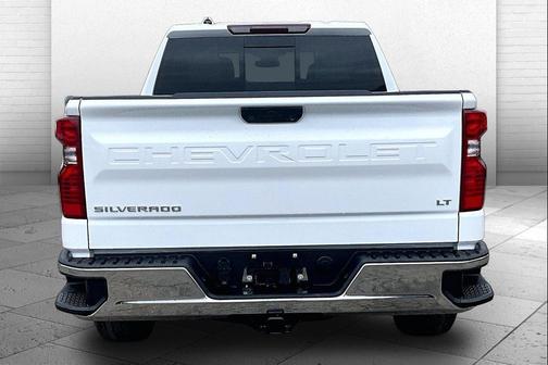 Summit White 2026 Chevrolet Silverado 1500 LT