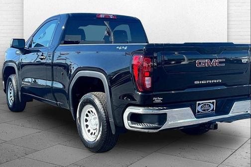 Onyx Black 2026 GMC Sierra 1500 Pro