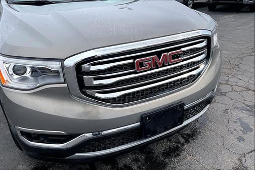 2019 GMC Acadia SLE-2