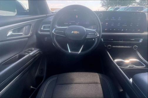 Summit White 2024 Chevrolet Traverse LT