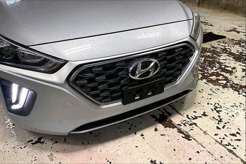 Stellar Silver 2022 Hyundai IONIQ Hybrid SE