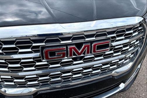 Ebony Twilight Metallic 2022 GMC Terrain Denali