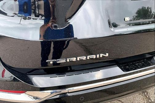 Ebony Twilight Metallic 2022 GMC Terrain Denali