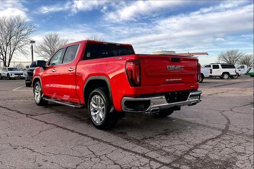 2022 GMC Sierra 1500 SLT