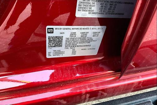 2025 GMC Sierra 1500 AT4