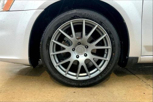 2012 Dodge Avenger SE
