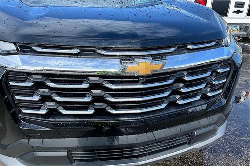 Mosaic Black Metallic 2026 Chevrolet Equinox 1LT