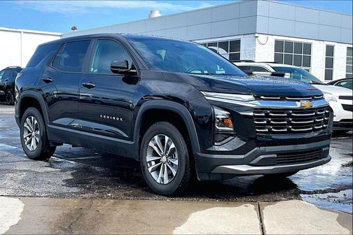 Mosaic Black Metallic 2026 Chevrolet Equinox 1LT
