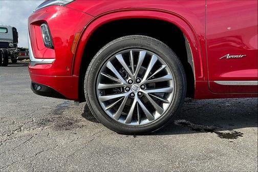 2025 Buick Enclave Avenir FWD