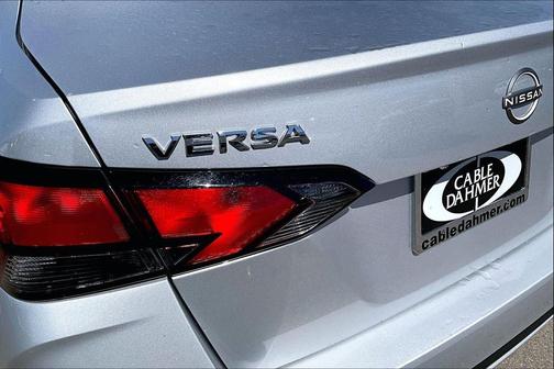 Brilliant Silver Metallic 2025 Nissan Versa 1.6 SV