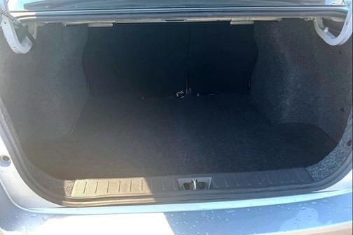 Brilliant Silver Metallic 2025 Nissan Versa 1.6 SV