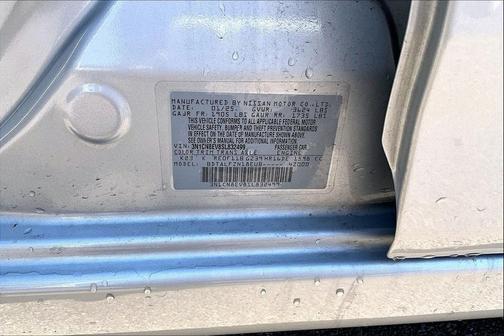 Brilliant Silver Metallic 2025 Nissan Versa 1.6 SV