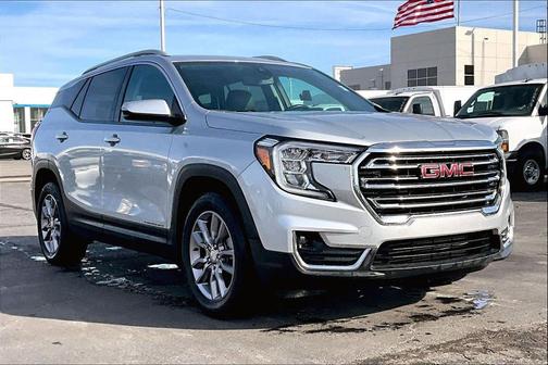2022 GMC Terrain SLT