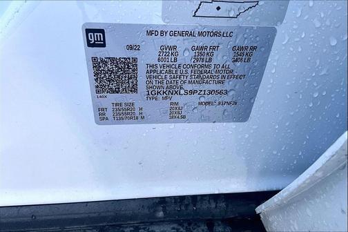 White Frost Tricoat 2023 GMC Acadia Denali