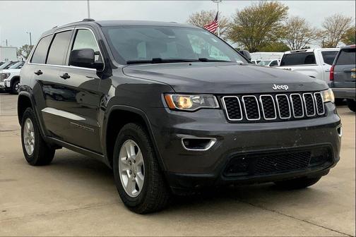 2017 Jeep Grand Cherokee Laredo