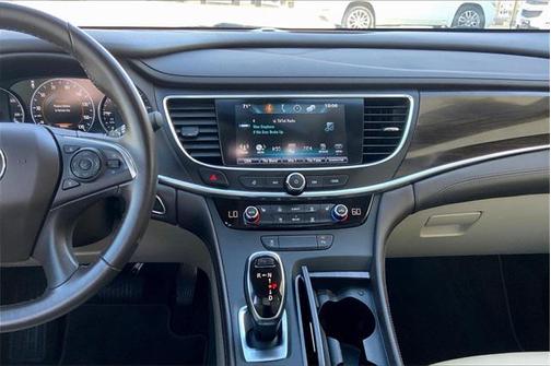 2017 Buick LaCrosse Essence