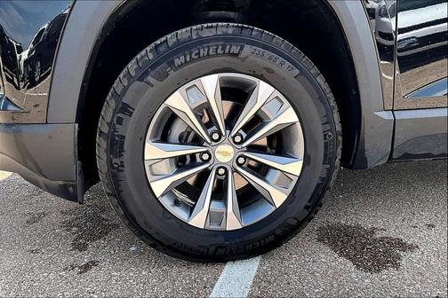 Mosaic Black Metallic 2026 Chevrolet Equinox 1LT