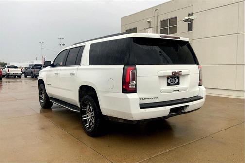 2017 GMC Yukon XL SLT