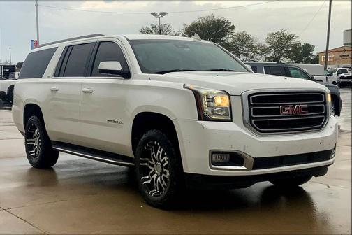 2017 GMC Yukon XL SLT