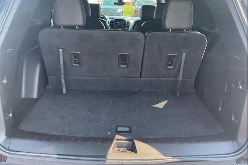 Mosaic Black Metallic 2023 Chevrolet Traverse RS