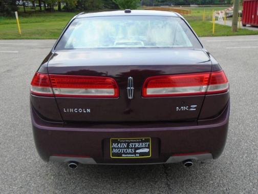 2011 Lincoln MKZ Base