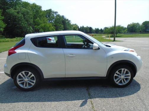 2013 Nissan Juke S AWD 4dr Crossover