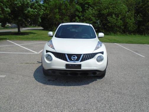 2013 Nissan Juke S AWD 4dr Crossover