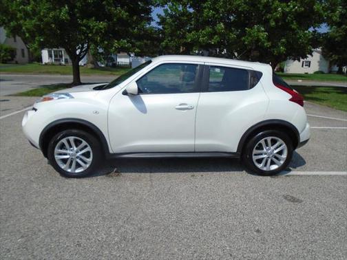 2013 Nissan Juke S AWD 4dr Crossover
