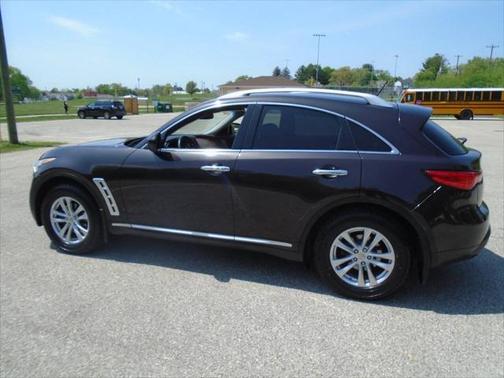 2010 INFINITI FX35 Base