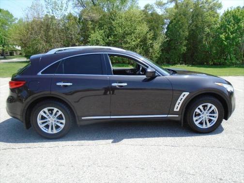 2010 INFINITI FX35 Base