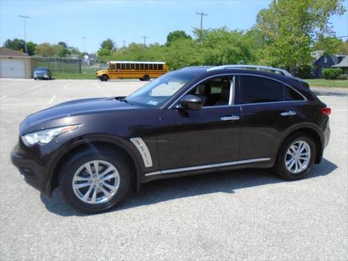2010 INFINITI FX35 Base