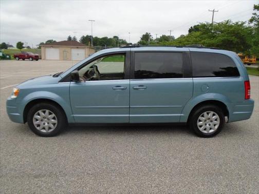 2010 Chrysler Town & Country LX 4dr Mini Van