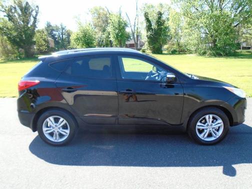Black 2012 Hyundai TUCSON GLS