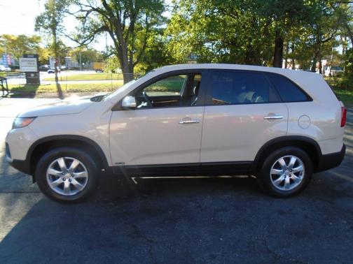 2011 Kia Sorento LX