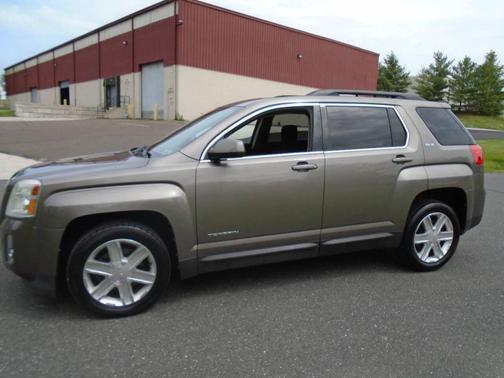 Titanium 2011 GMC Terrain SLE-2