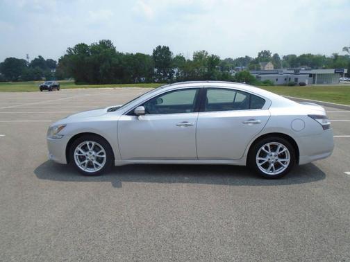 2014 Nissan Maxima SV