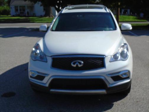 2016 INFINITI QX50 Base