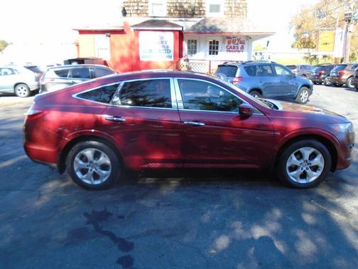 Red 2011 Honda Accord Crosstour EX