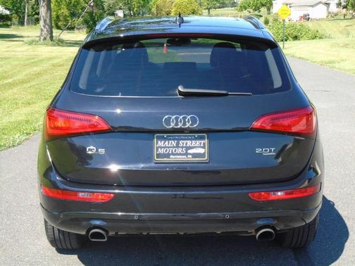 Black 2013 Audi Q5 2.0T Premium Plus