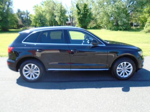 Black 2013 Audi Q5 2.0T Premium Plus