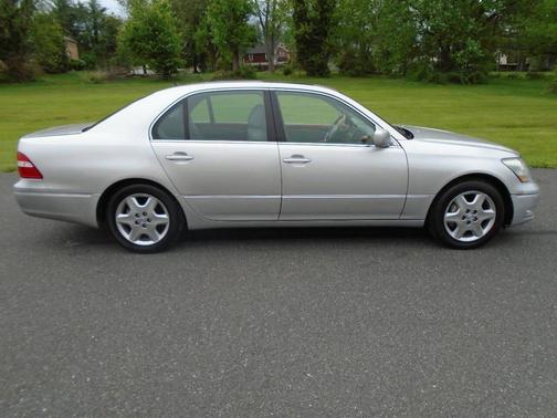 Silver 2004 Lexus LS 430 Base