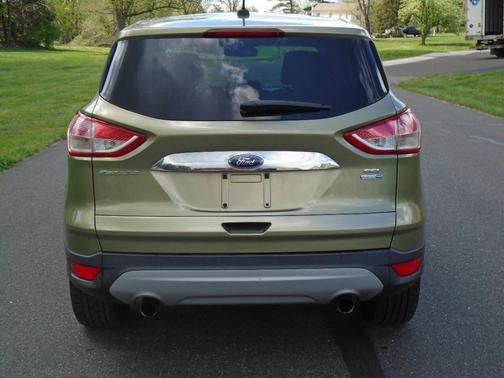 Green 2013 Ford Escape SEL