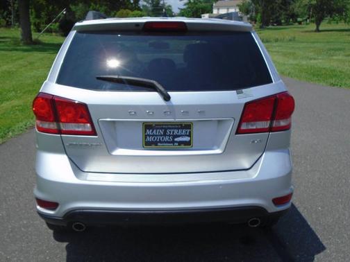 Bright Silver Metallic Clearcoat 2014 Dodge Journey SXT
