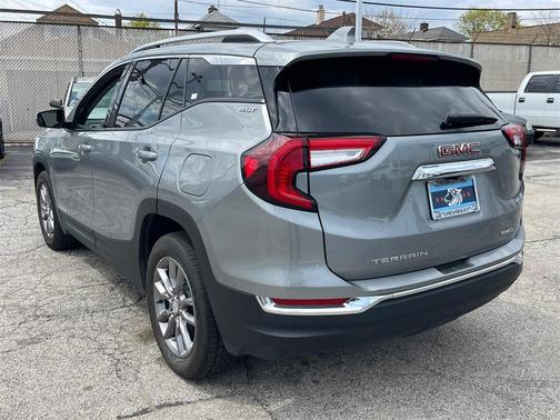 2023 GMC Terrain SLT