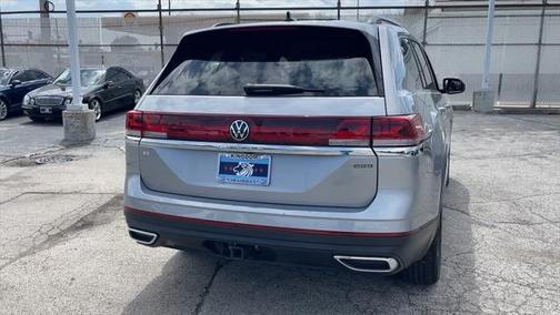 2024 Volkswagen Atlas 2.0T SE w/Technology 4MOTION