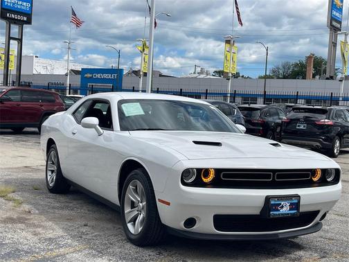2022 Dodge Challenger SXT