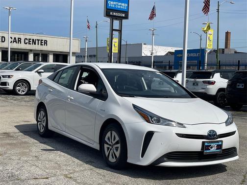 2022 Toyota Prius LE