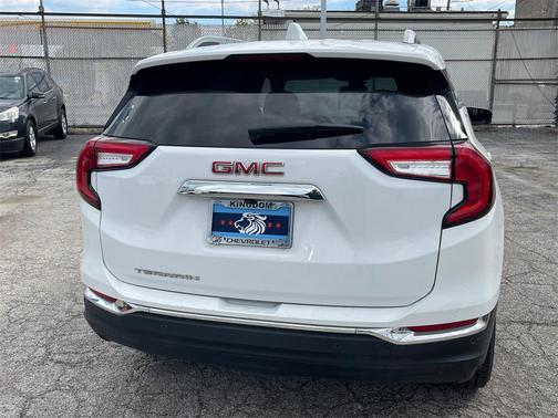 2023 GMC Terrain SLT