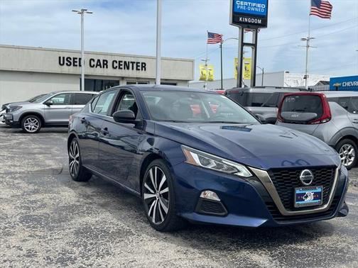 2022 Nissan Altima SR FWD